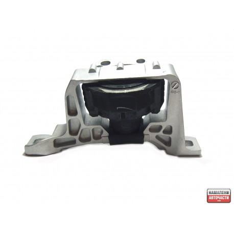 BBM4-39-060C Mazda тампон двигател десен