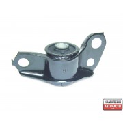 GE4T-34-46YD AMMA002 Mazda 626 тампон преден ляв носач