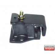 11220B8000 N10430 Nissan Pick Up тампон двигател