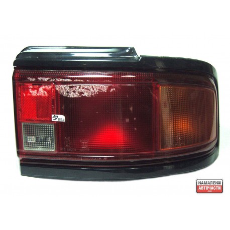 Стоп 22061301R 220-61301R Mazda 323 десен