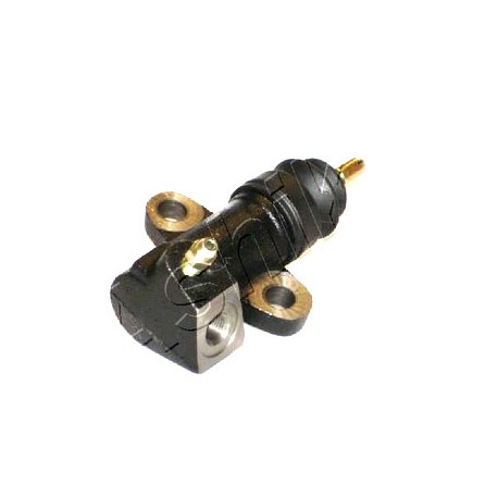 Помпа съединител 3062006S00 8501186 Nissan Pick Up долна