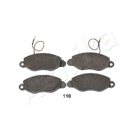 Накладки 41060-9X226 5001110 Nissan Cabstar предни