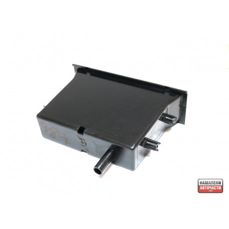 Чекмедже предна конзола 68475-90J10 6847590J10 Nissan