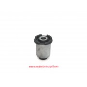 MR514355 Mitsubishi втулка носач долен предна