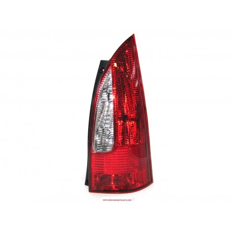Стоп заден десен CB01-51-150А Mazda Premacy