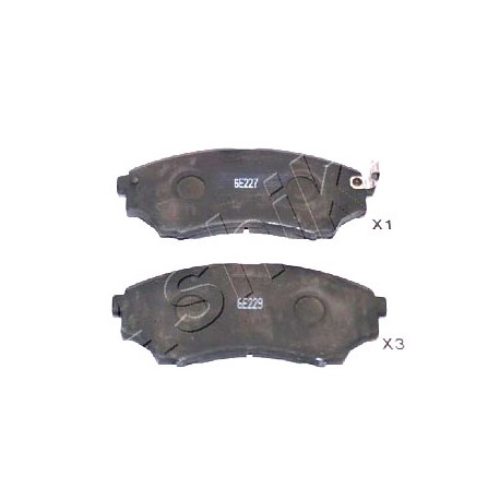 Накладки UMY13323ZA 5003323 Ford Mazda предни