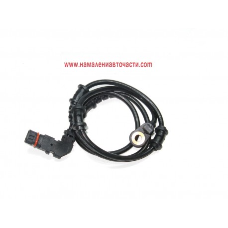 1645400917 Mercedes датчик ABS преден ляв