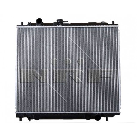 Радиатор MB890956 52108 Mitsubishi Pajero двигател