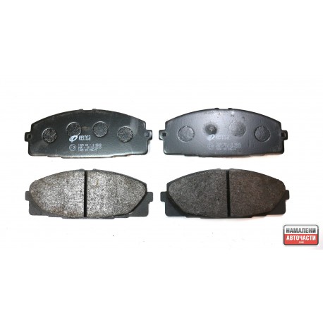 04465-26420 1325.00 Toyota Hiace предни накладки