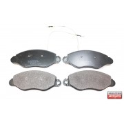 Предни накладки 410609X226 N3601104 Nissan Atleon Cabstar E