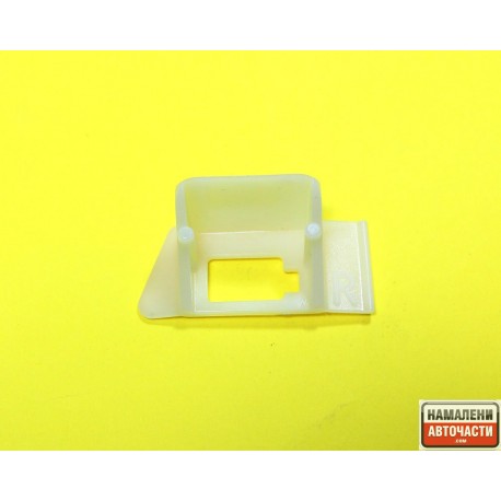 Щипка броня 62226AX000 62226-AX000 Nissan Micra K12