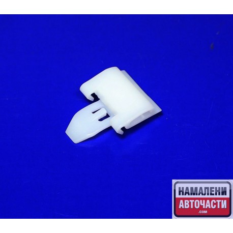 Щипка клипс 6821190K00 68211-90K00 Toyota Land Cruiser