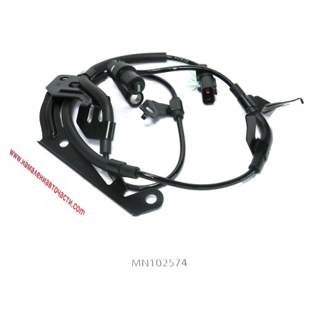 MN102574 Mitsubishi L200 датчик ABS преден десен