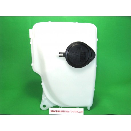 85315-12221 Toyota казанче течност за чистачки