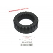 MB809280 Mitsubishi подложка задна пружина горна